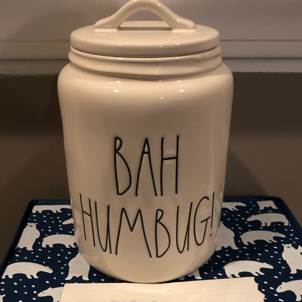 Rae Dunn 2018 Christmas BAH HUMBUG! Canister - Picture 1 of 1